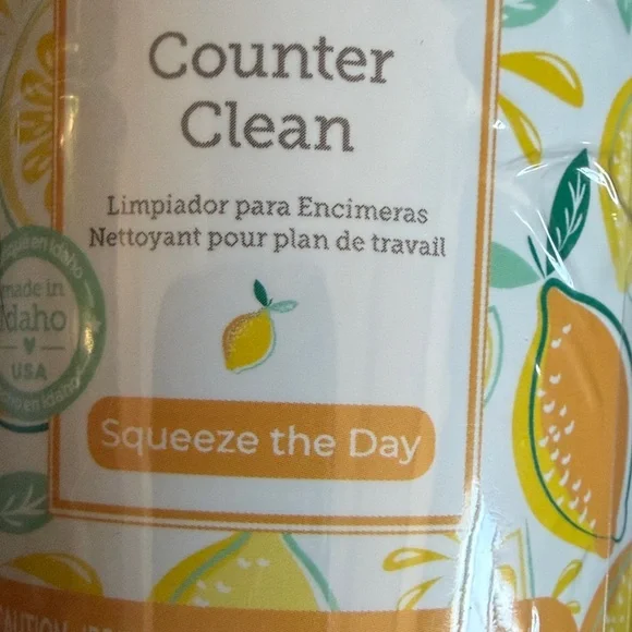 Scentsy Counter Clean and Scentsy Fresh trio - Picture 7 of 7